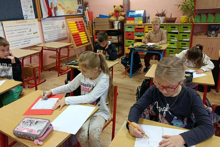 W klasach 2 i 3 praca wre!