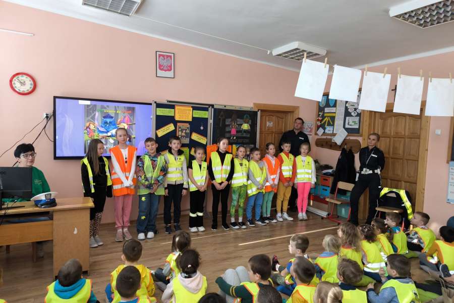 Odblaskowa szkoła” – uczymy się być bezpieczni! 1-3 2025