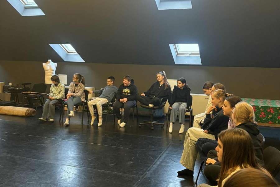 Warsztaty teatralne w ramach programu „Wyjście z klasą”25