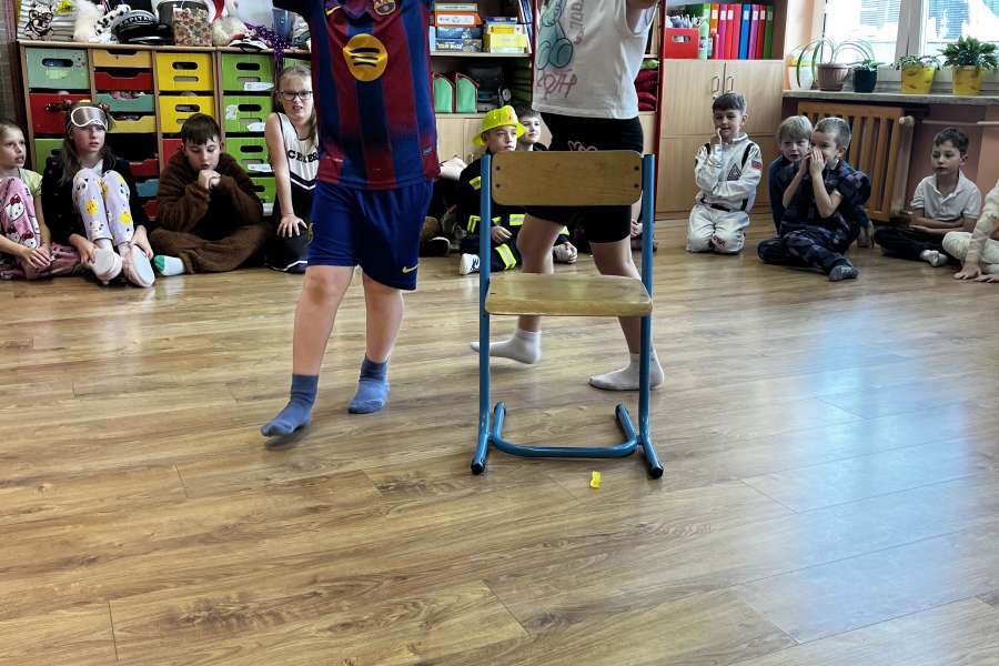 Zabawa karnawałowa w klasach 1–3-2026